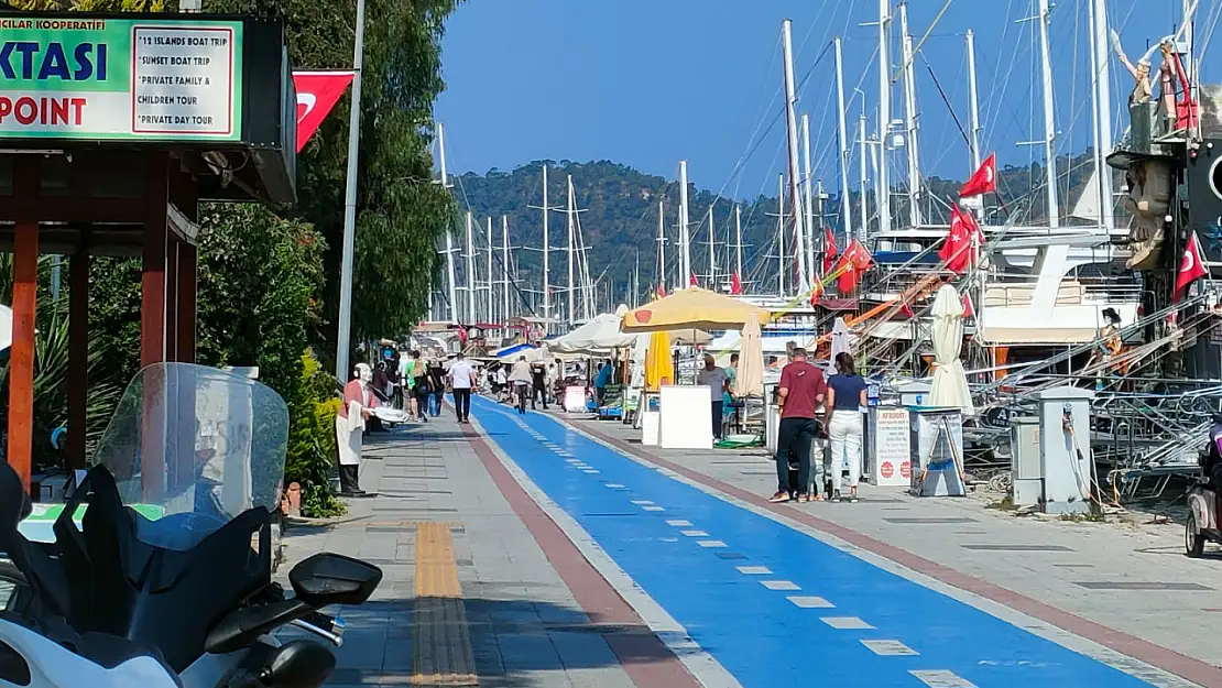 Fethiye'ye 'Yaz' geldi