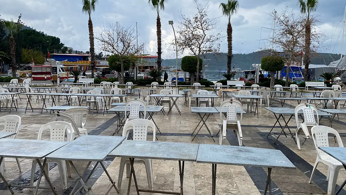 Fethiye Yeni Yıl Pazarı Yarına Ertelendi