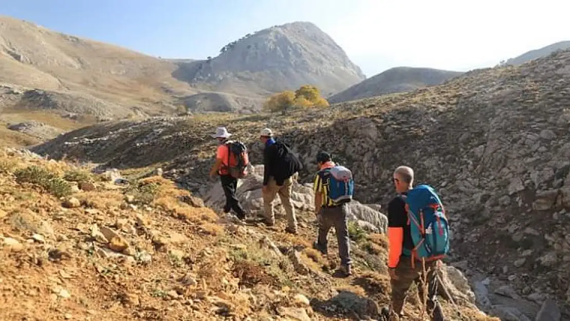 Fethiye Zirve Dağcılıktan Ata'ya Saygı Tırmanışı