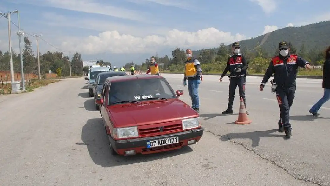 Fethiye'de Emniyetten Koronavirüs Kontrolü