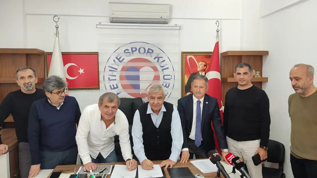 FETHİYESPOR'DA İMZALAR ATILDI