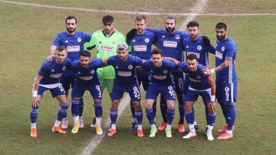 Fethiyespor şampiyonluğa koşuyor