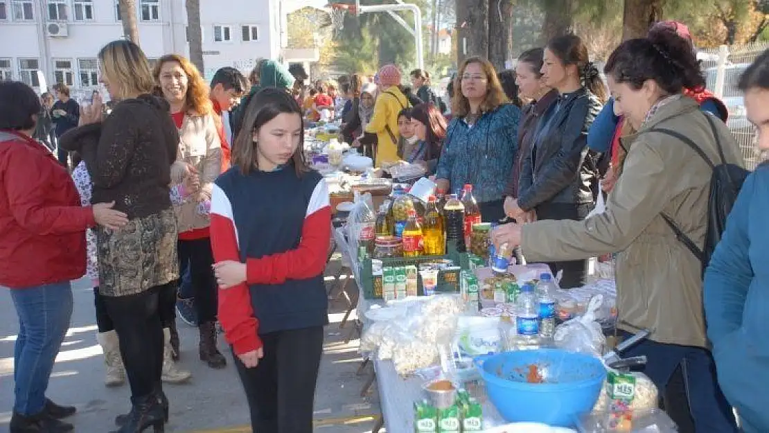 Gazi Ortaokulu'nda Kermes Coşkusu 