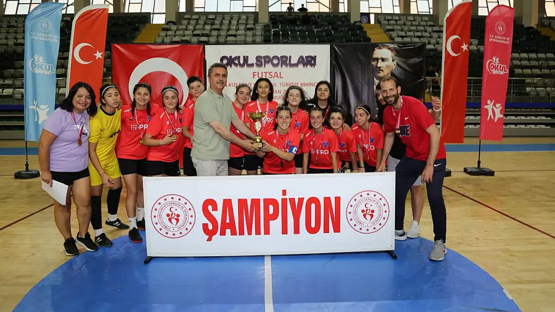 Gençler Futsal Türkiye Birinciliği müsabakaları sona erdi