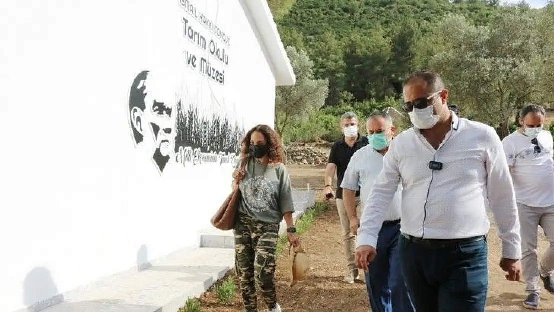 Gençlik Tarım Kampı'na Sertab Erener'den Destek