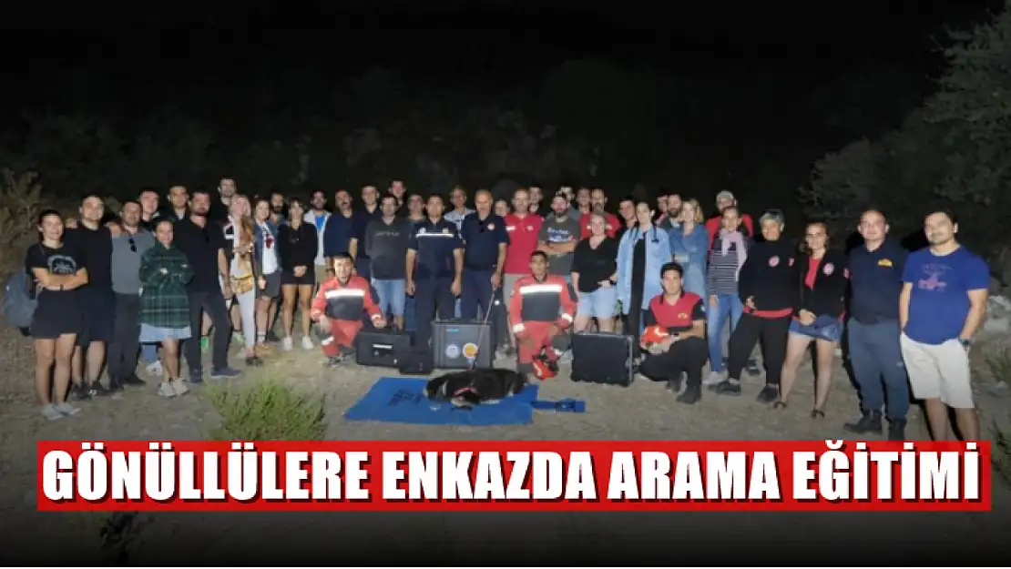 Gönüllülere enkazda arama eğitimi