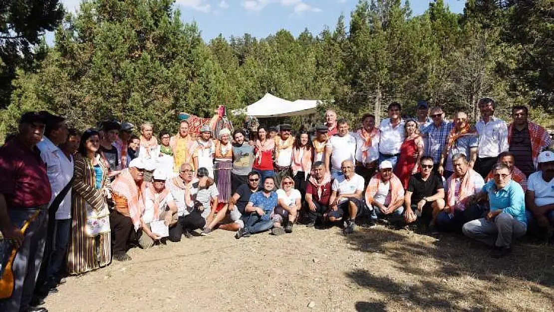 BAŞKAN KARACA, PIRNAZ'DA YAYLA YÜRÜYÜŞÜNE KATILDI