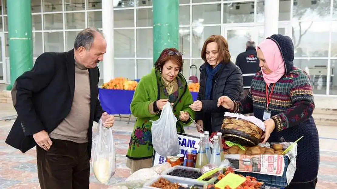 Başkan Saatcı, Yerel Tohum Ürünleri Satış Günlerini Ziyaret Etti