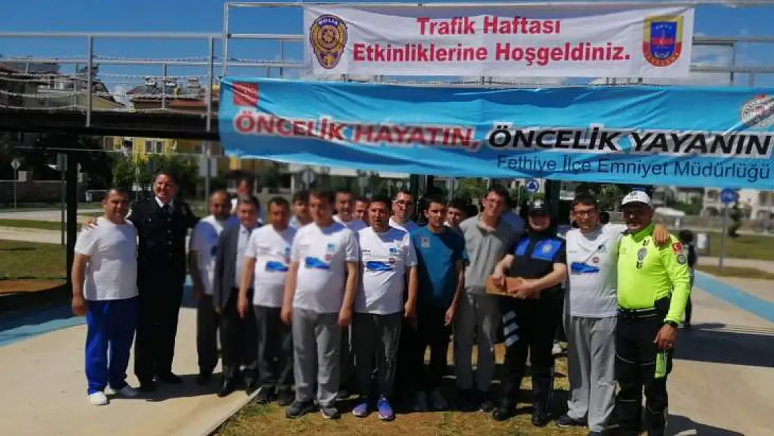 FETHİYE'DE TRAFİK HAFTASINA COŞKULU KUTLAMA