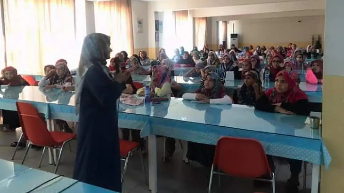 Bağımlılıkla Mücadele semineri düzenlendi