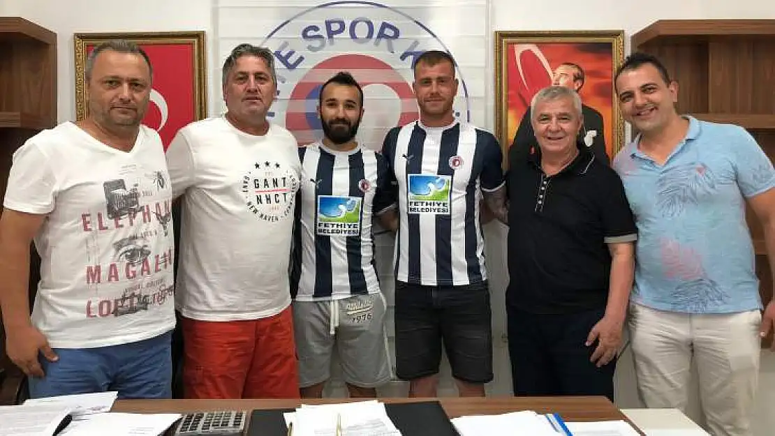 FETHİYESPOR MAHMUT VE ERDİ İLE 2 YILLIK SÖZLEŞME İMZALADI