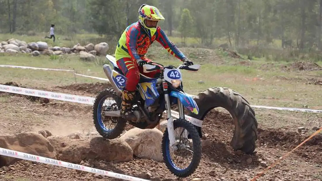 ENDURO VE ATV ŞAMPİYONASI NEFESLERİ KESTİ