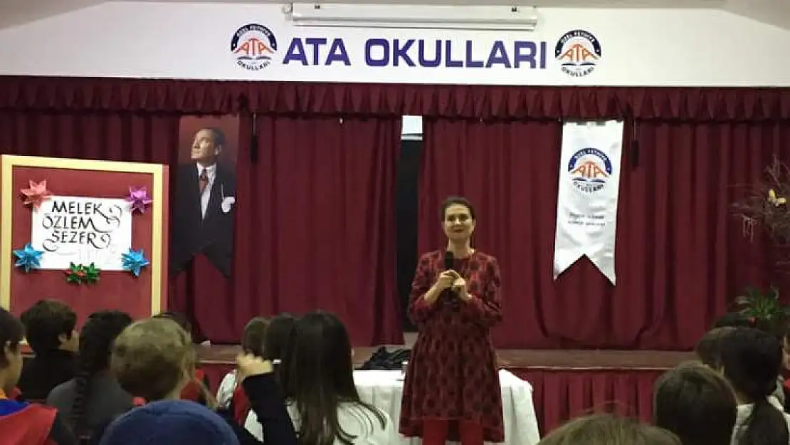 ŞAİR MELEK ÖZLEM SEZER -FETHİYE ATA OKULLARI-