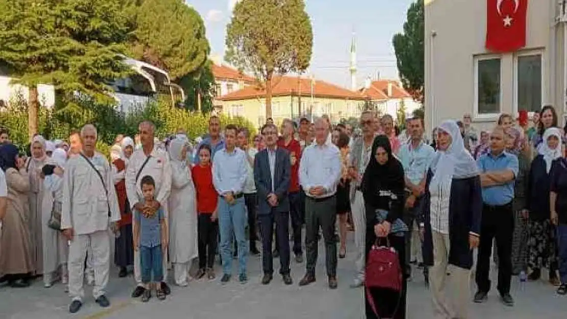 Hacı adayları kutsal topraklara uğurlandı