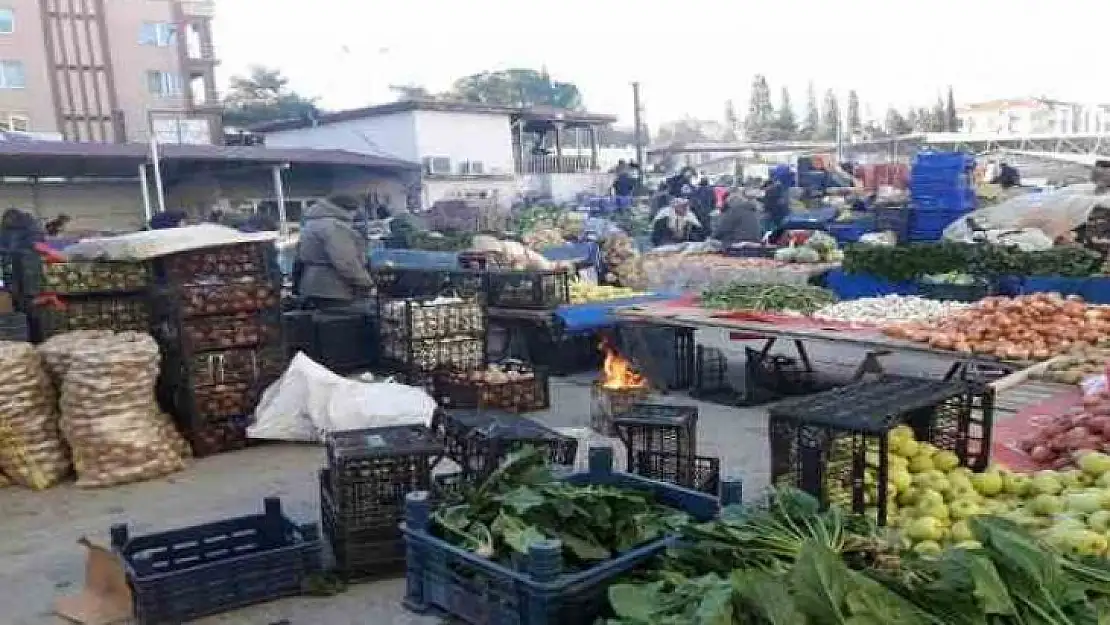 HALK PAZARINI SOĞUK VURDU