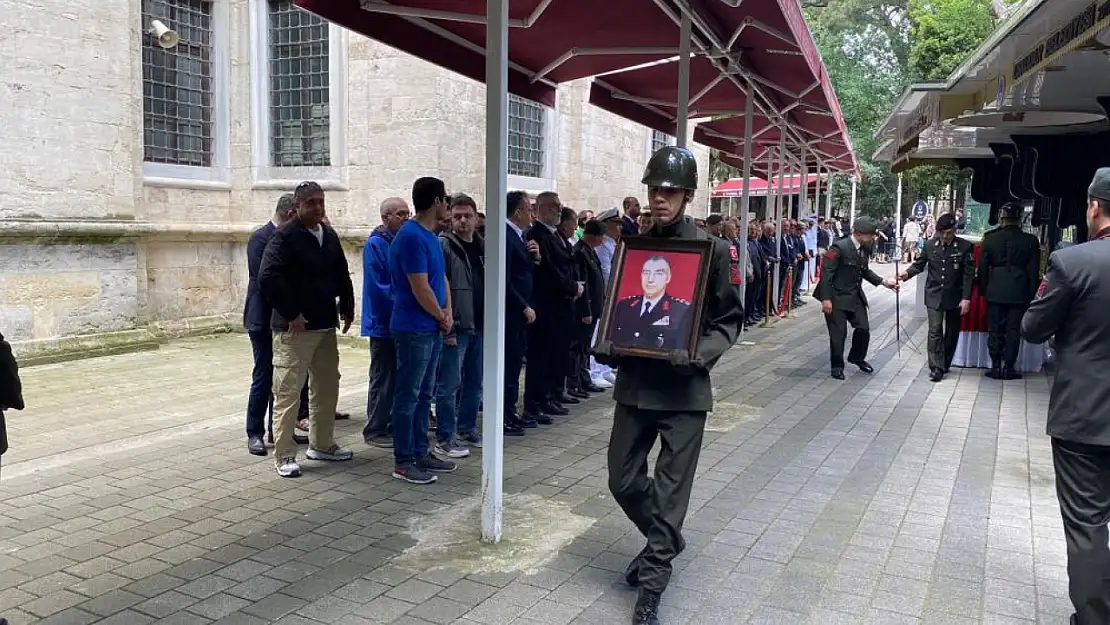 İçişleri Bakanı Selahattin Çetiner toprağa verildi