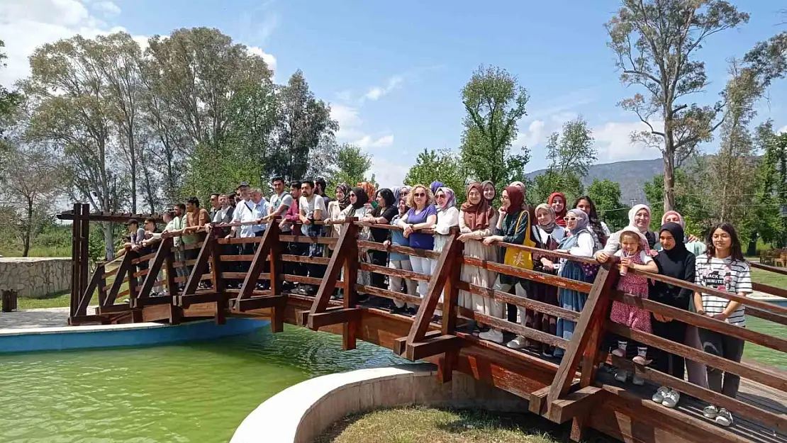 İlahiyat Fakültesi'nden 50 öğrenci Köyceğiz'e misafir oldu