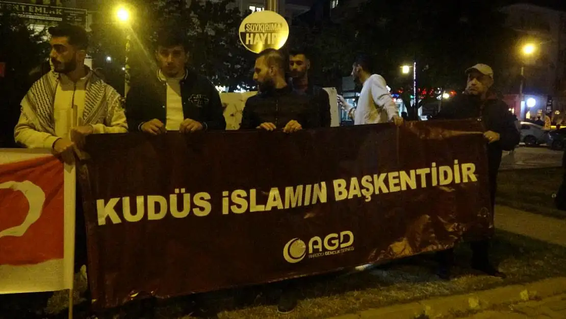 İsrail'in Gazze'ye yönelik saldırıları protesto edildi