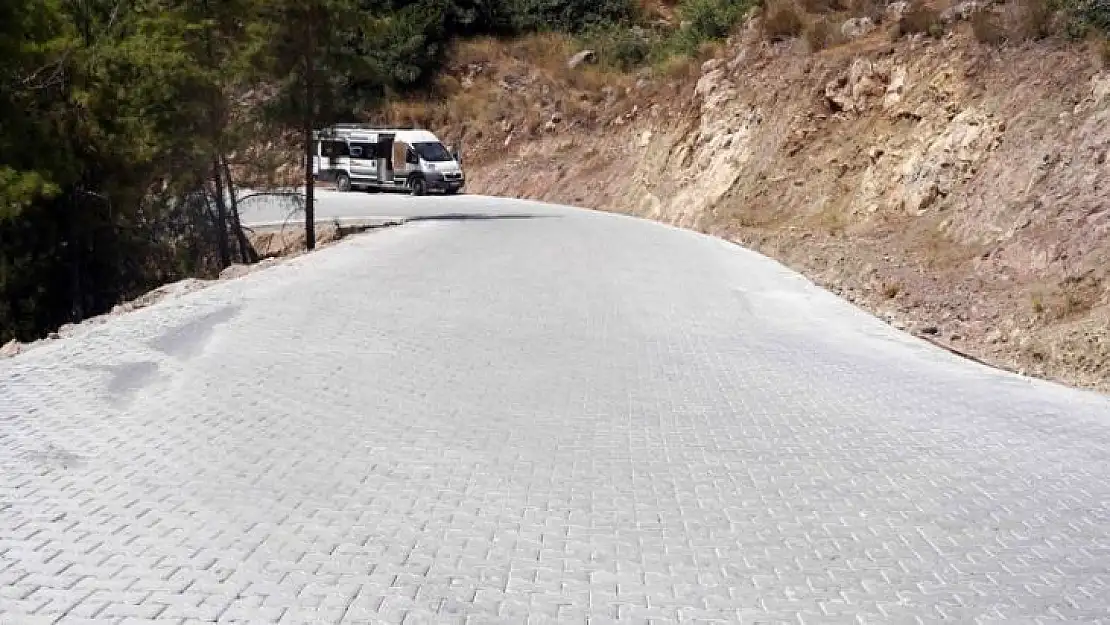 KABAK KOYU YOLU YAPILDI