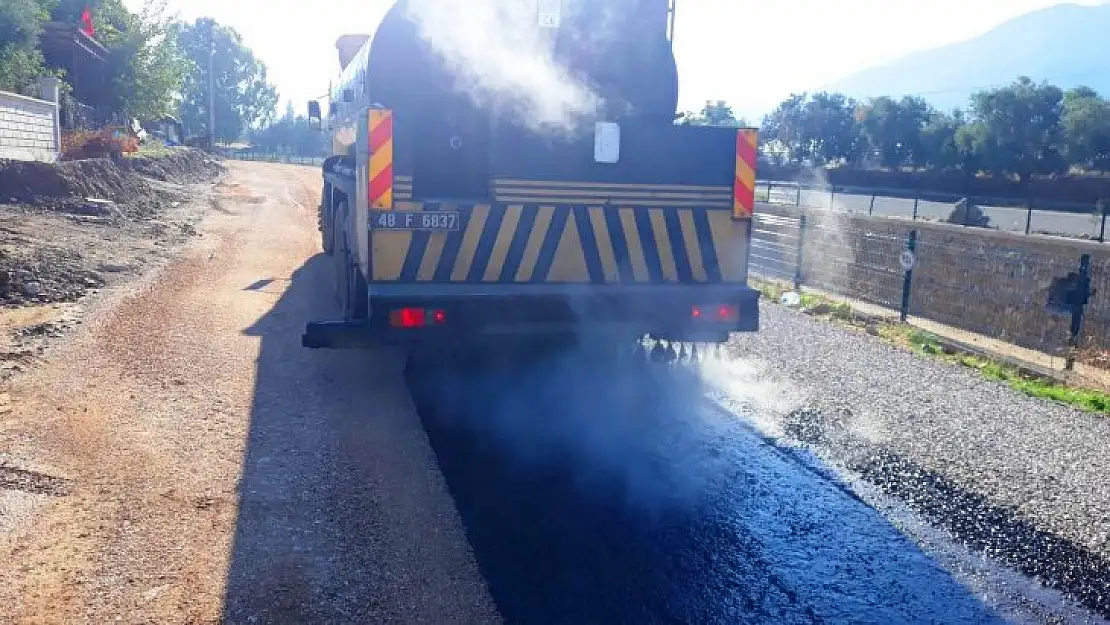 Karaçulha servis yolu asfaltlandı