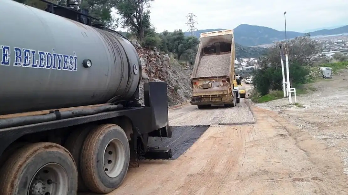 Karaçulha'da asfalt çalışması yapıldı