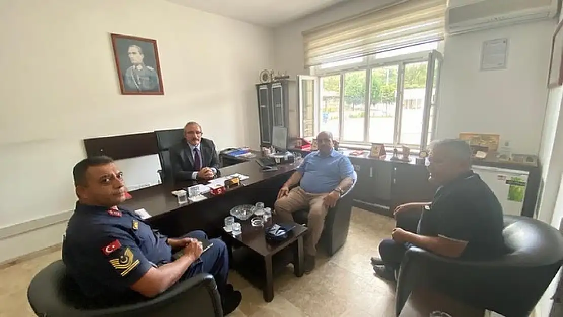 Karaman, Üzümlü Jandarma Komutanlığı'nı ziyaret etti