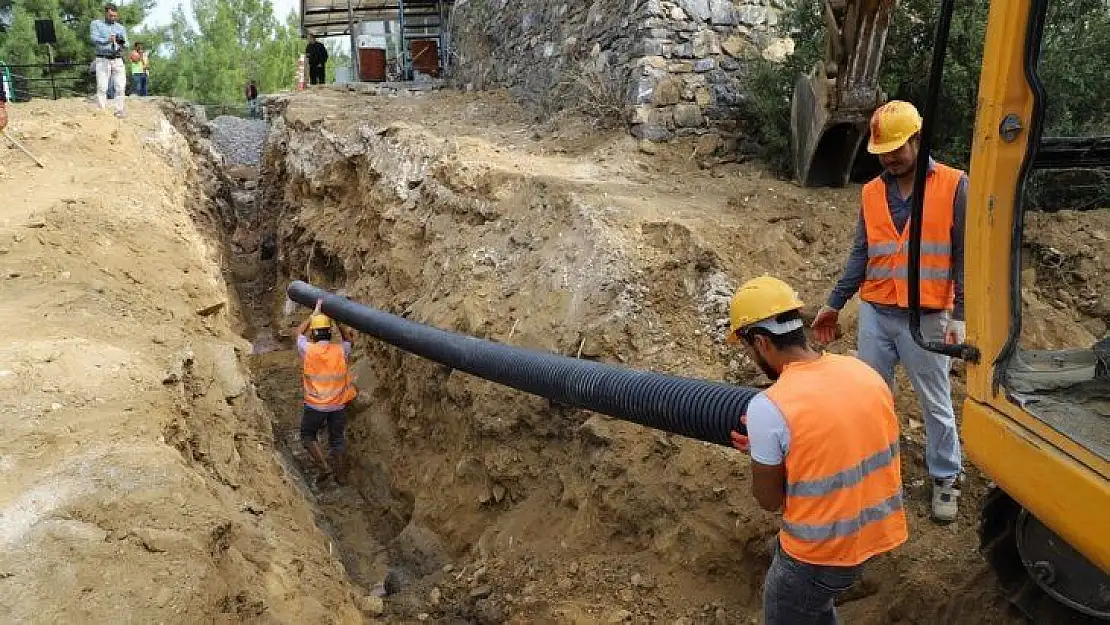 Kavaklıdere'nin alt yapı hizmeti başladı