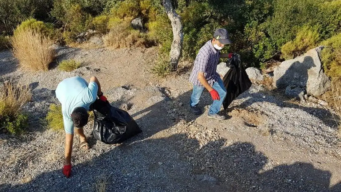 Kayaköy'de Çevre Temizliği Yaptılar