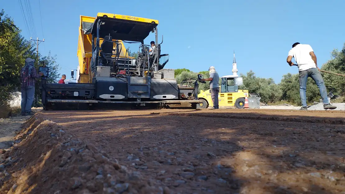 Kırsal Mahallelerde Yol Çalışmaları Devam Ediyor