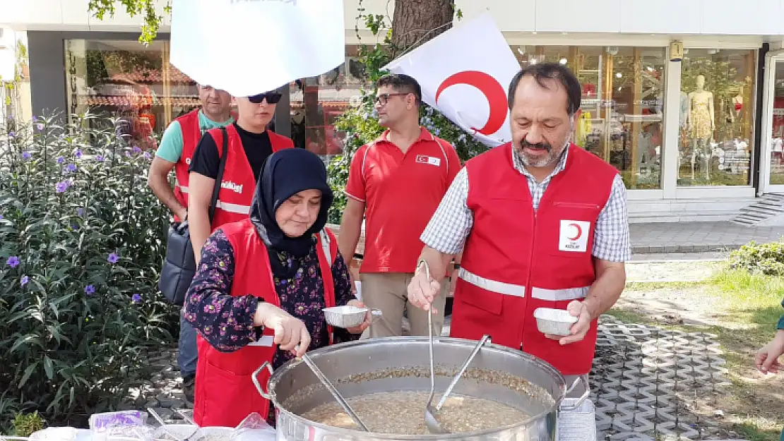 KIZILAY ŞUBESİ'NDEN AŞURE ETKİNLİĞİ