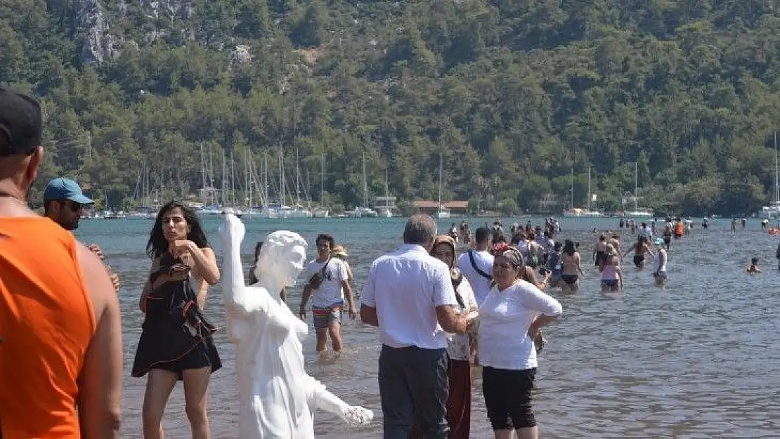 Kızkumu Plajı turist akınına uğradı