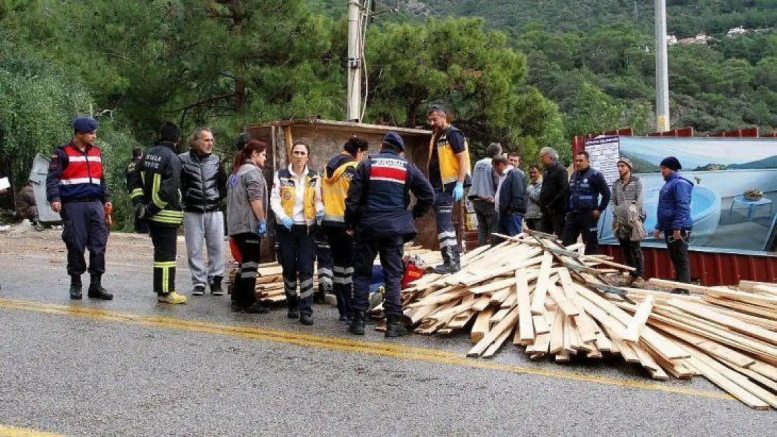 Kontrolden çıkan traktör devrildi: 1 ölü, 1 yaralı