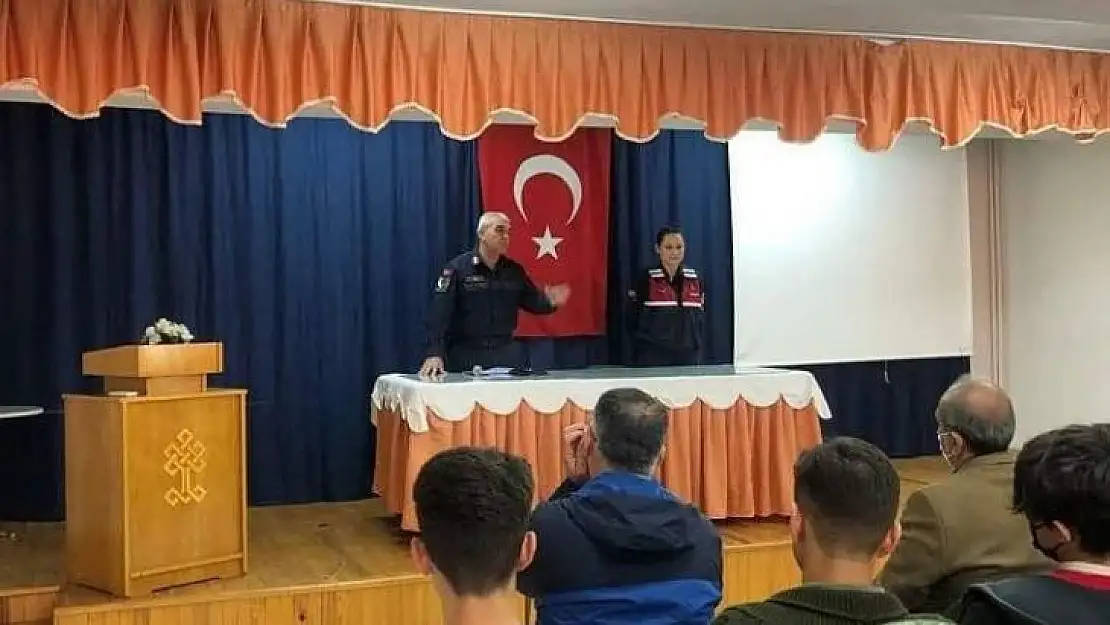 Köyceğiz Anadolu İmam Hatip Lisesi Jandarmayı konuk etti