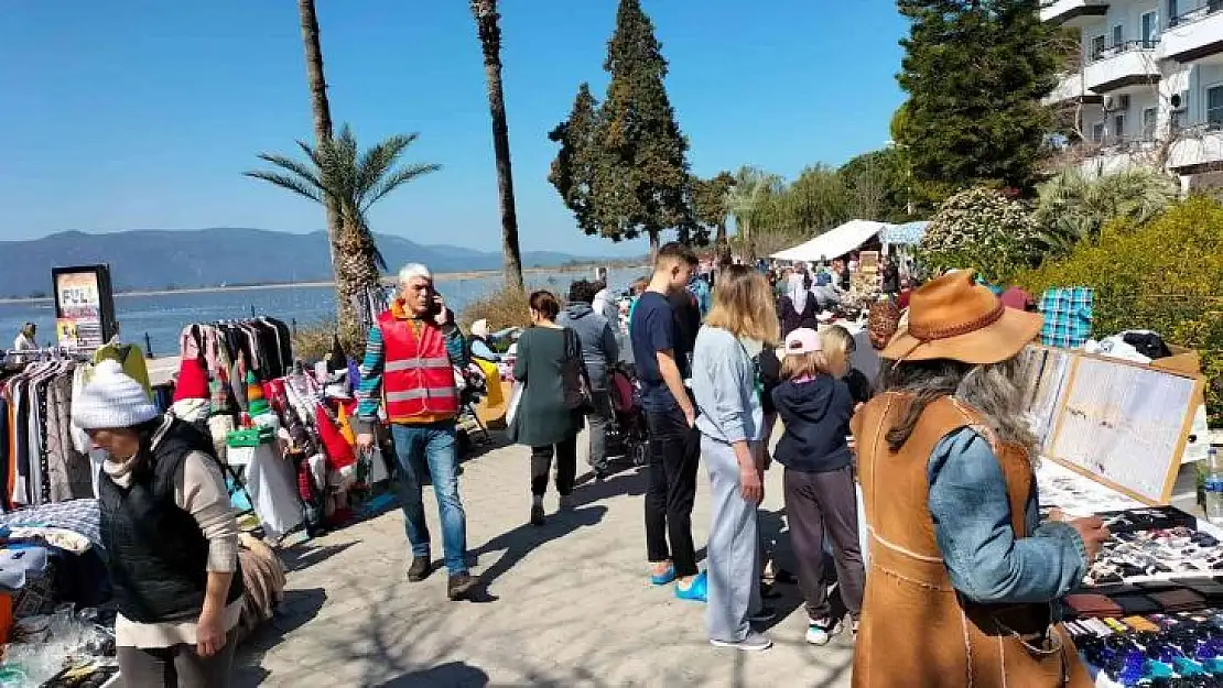 Köyceğiz'de 'İkinci El Pazarı' 8 ay sonra yeniden kuruldu