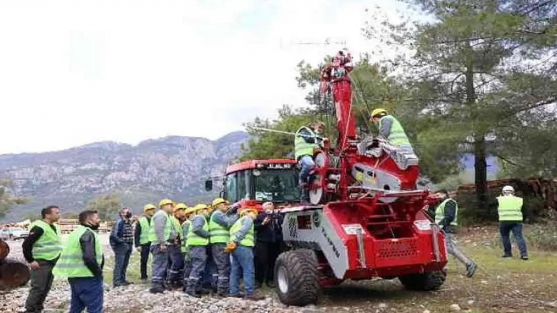 Köyceğiz'de havai hat operatörlüğü eğitimi