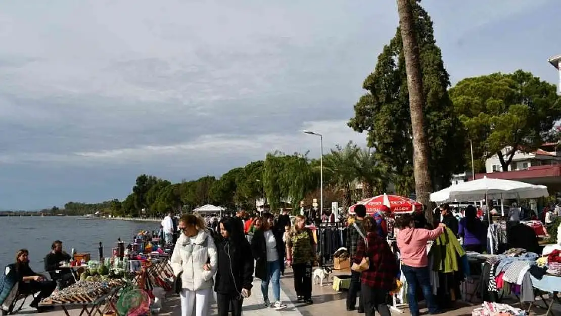 KÖYCEĞİZ'DE KASIM AYI İKİNCİ EL PAZARI KURULDU