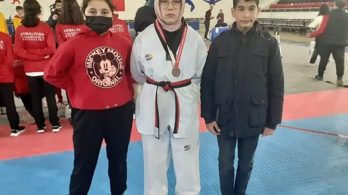 Köyceğizli Azra Karakaş Taekwondo grup müsabakasında 3. oldu