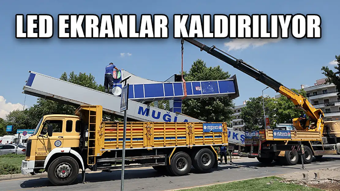 Led Ekranlar Kaldırılıyor