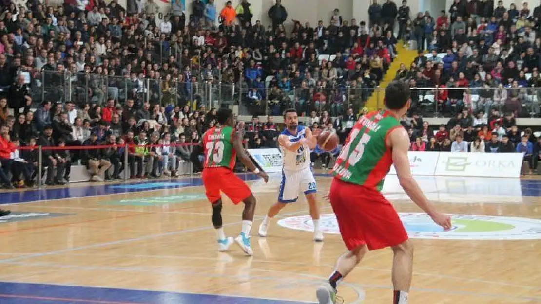 Lokman Hekim Fethiye Belediyespor ilk yarıyı lider tamamladı 83-80