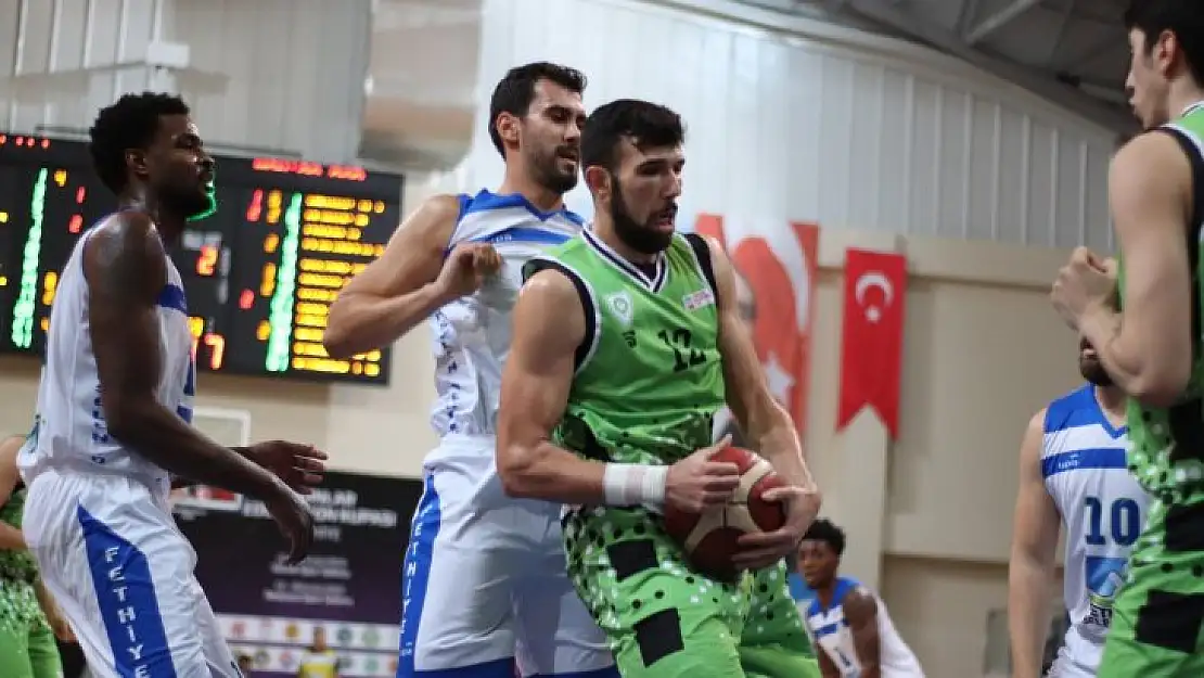 Lokman Hekim Fethiye Belediyespor taraftar desteği ile coştu 72-63