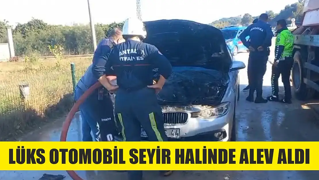 Lüks otomobil seyir halinde alev aldı