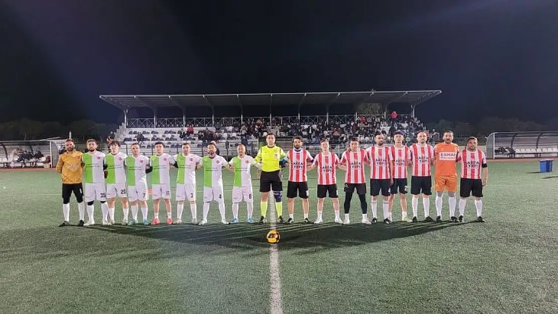 MAHALLELER ARASI FUTBOL TURNUVASI'NDA YARI FİNALE GİRİLDİ