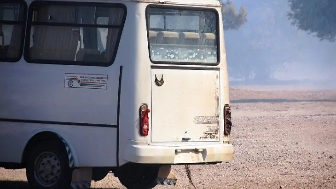 Mahalleli yangını söndürmek için seferber oldu