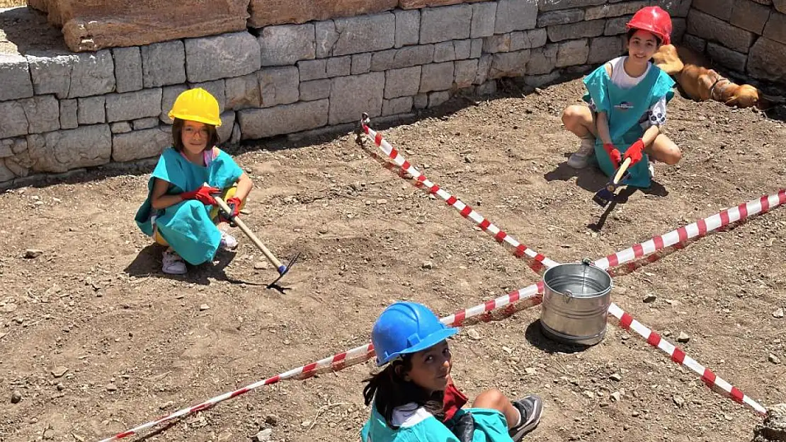 Bilsem öğrencileri Knidos'ta araştırma gezisi yaptı