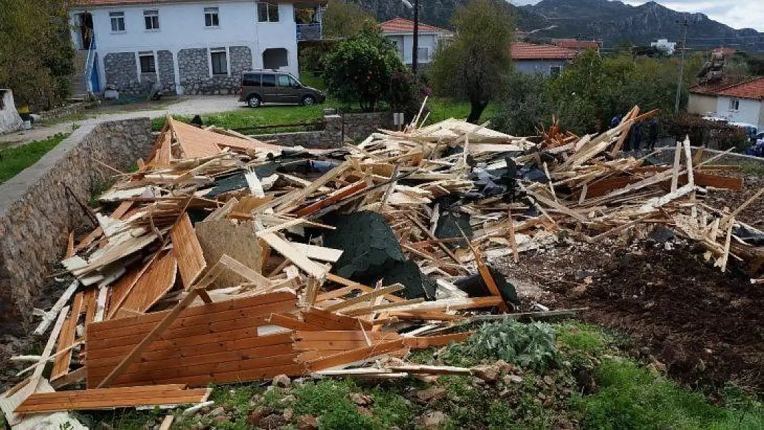 Marmaris'ite imara aykırı yapı yıkımları devam ediyor