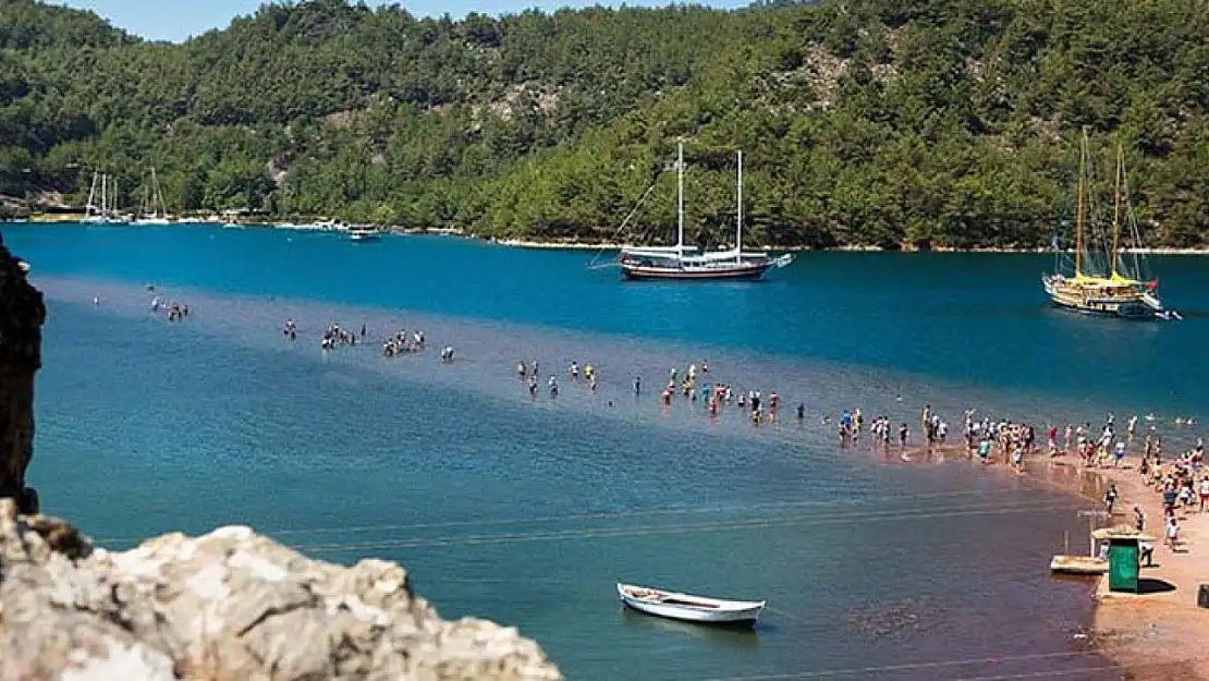 Marmaris Kız Kumu Plajı: Güzelliği ve Efsanesi