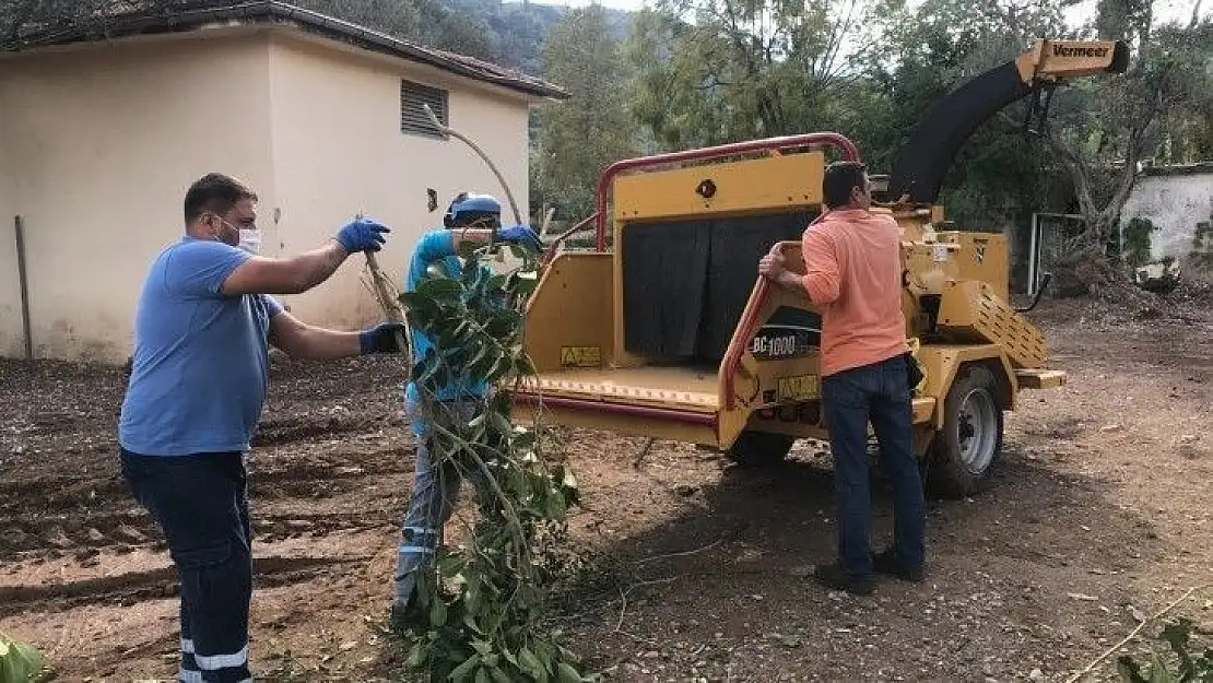 Marmaris'te bahçe atıkları doğaya kazandırılıyor