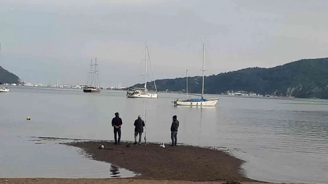 Marmaris'te deniz çekildi, olta balıkçılarının eli boş kaldı