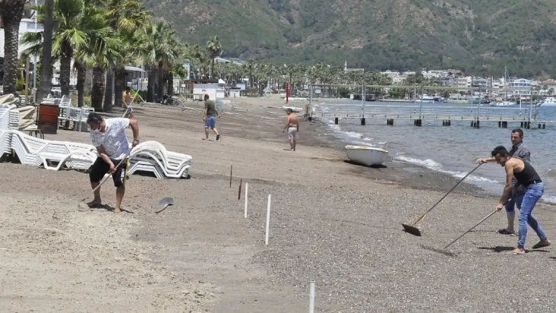 Marmaris'te işletmeler ve plajlar hazırlanıyor