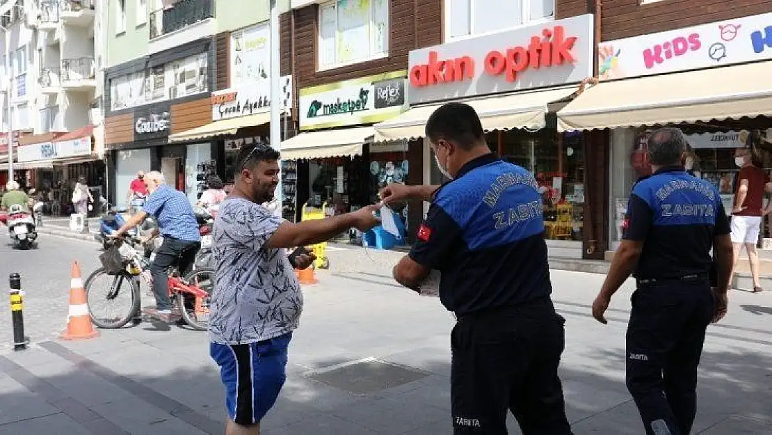 Marmaris'te turistlere maske uyarısı